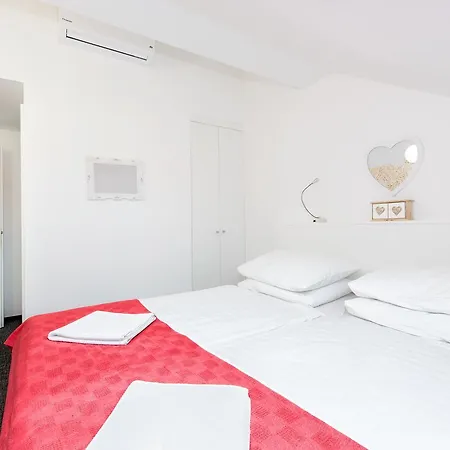 Guest house Tia And